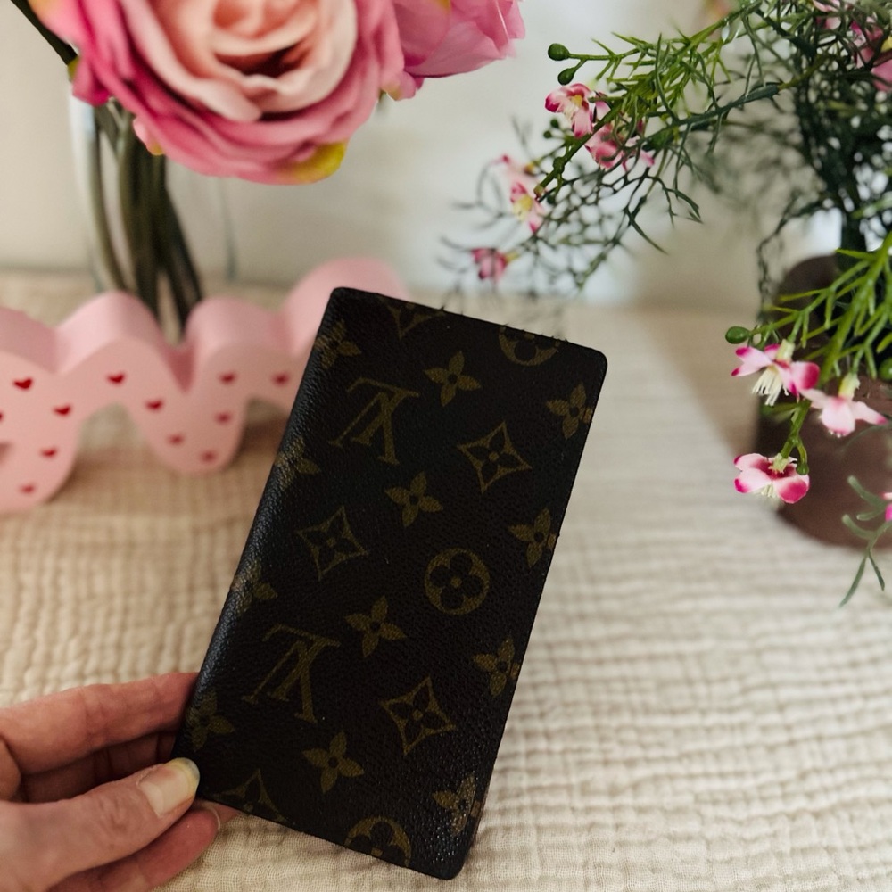 LOUIS VUITTON Monogram Checkbook Wallet